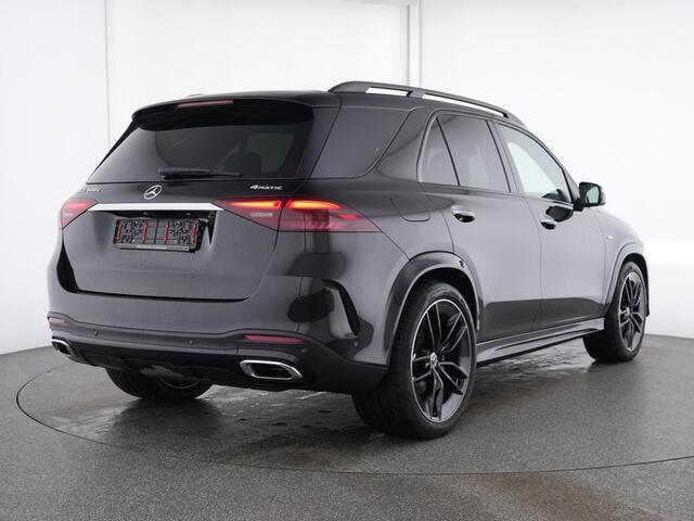 Mercedes-Benz GLE-KLASSE 400 e 4MATIC AMG Nightpakket | Panoramadak | Trekhaak | Airmatic | Burmester® | Head Up | Stoelverwarming-ventilatie > Inclusief 24 maanden Mercedes-Benz Certified garantie voor Europa.