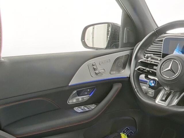 Mercedes-Benz GLE-KLASSE Mercedes-AMG 53 Hybrid 4MATIC+ AMG | Night Pakket | Head-up-Display | Trekhaak | Distronic | 22 Inch AMG Velgen | 360° camera | MultiBeam Koplampen. Inclusief 24 maanden Mercedes-Benz Certified garantie voor Europa.