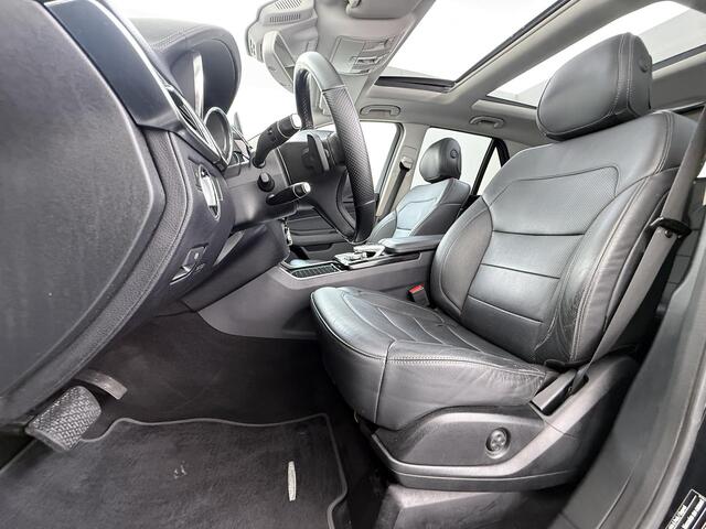 Mercedes-Benz GLE-KLASSE 350 d 4MATIC AMG Styling Panoramadak Trekhaak Stoel verwarming + ventilatie