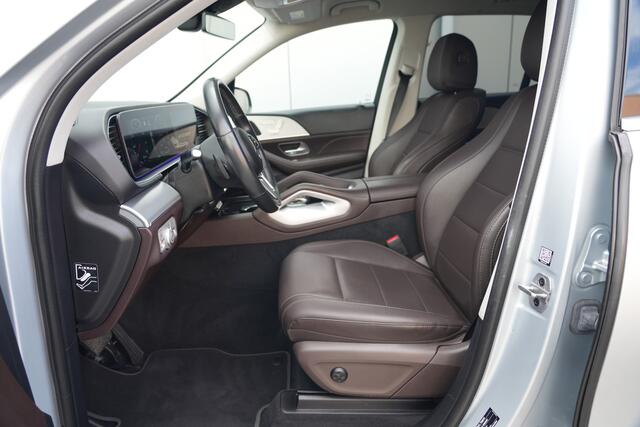 Mercedes-Benz GLE-KLASSE 350 e 4MATIC | 334PK | Plug-in Hybrid | NAV | Camera | Stoelverwarming | Leder De Mercedes-Benz GLE 350 e biedt met zijn 4MATIC vierwielaandrijving veel comfort en zekerheid onderweg en beschikt bovendien over een maximaal trekgewicht van maar liefst 2.700 kg. De combin