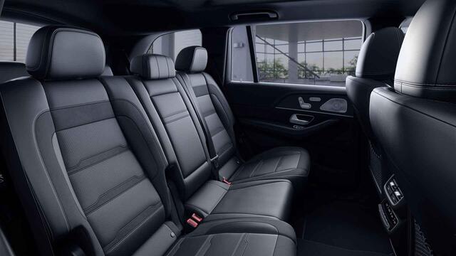 Mercedes-Benz GLS-KLASSE AMG 63 4MATIC+ | Burmester | 7-persoons | 23" lichtmetalen velgen | Rijassistentiepakket Plus | Panoramadak | Stoelventilatie |