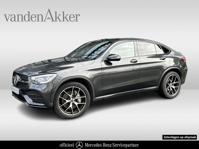 Mercedes-Benz Glc Coupé 300e AMG // Headup // Luchtvering // Memory // Burmester // 360 Camera // Distronic // Rijassistentie pakket // Keyless // Sfeerverlichting