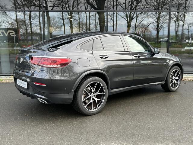 Mercedes-Benz Glc Coupé 300e AMG // Headup // Luchtvering // Memory // Burmester // 360 Camera // Distronic // Rijassistentie pakket // Keyless // Sfeerverlichting