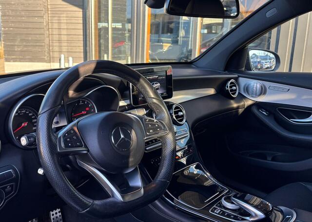 Mercedes-Benz Glc Coupé C 250 4MATIC Auto BOMVOL | AMG Pakket | DEALERONDERHOUDEN | 1e Eigenaar | Burmester | Luchtvering | Stoelventilatie | Stoelverwarming | Elektrische Achterklep | 360 camera | Head Up |
