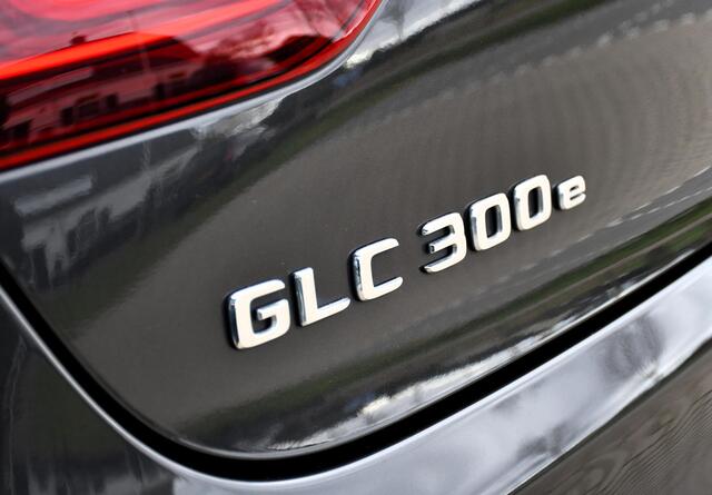 Mercedes-Benz Glc Coupé 300e 4MATIC Premium Plus AMG, AIRMATIC, HUD