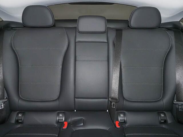 Mercedes-Benz Glc Coupé 300 e 4MATIC Plug-In Hybride Panorama Schuif-Kanteldak | Trekhaak | Memory Pakket | Stoel en Stuurverwarming. Inclusief 24 maanden MB Certified garantie voor Europa.