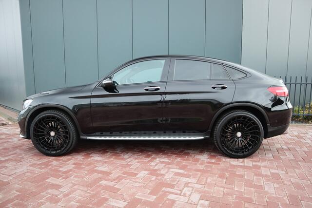 Mercedes-Benz Glc Coupé 350e 4MATIC Premium Plus 327 PK. AMG Pakket Luchtvering Vol Leder Burmester Audio Head-up. Etc. Etc.