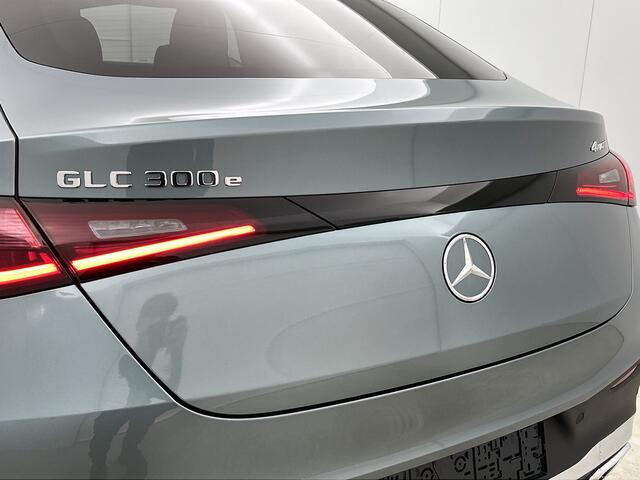 Mercedes-Benz Glc Coupé 300e 4MATIC Business Solution AMG | Advanced plus | Trekhaak | Panoramaschuifdak | URBAN GUARD Plus | Smartphone-integratie | Stoelverwarming | Sfeerverlichting |