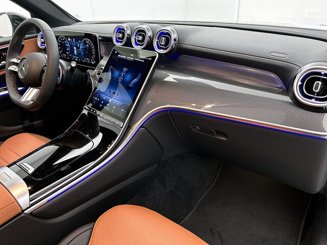 Mercedes-Benz Glc Coupé 300 e 4MATIC Sport Edition | Premium Pakket | Nightpakket | Treeplanken in aluminiumlook | Trekhaak | DISTRONIC | AMG spoiler | Panoramaschuifdak | THERMATIC |