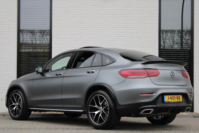 Mercedes-Benz Glc Coupé 300 4MATIC / Premium Plus / AMG / Panorama / NL-Auto / Vol Opties / NIEUWSTAAT .