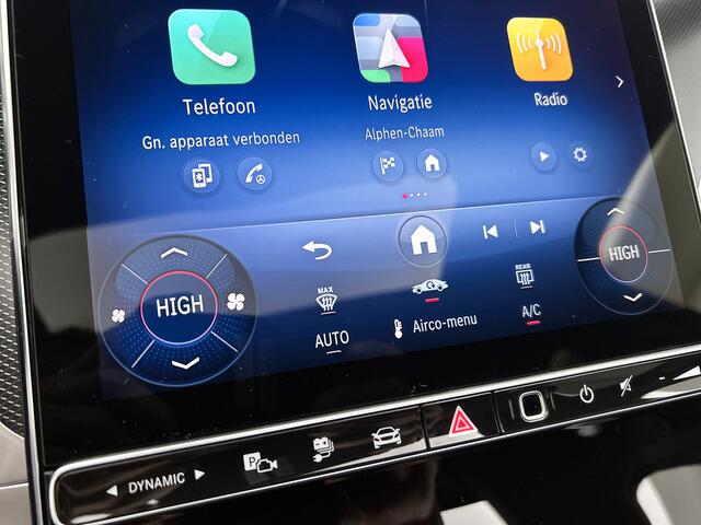 Mercedes-Benz Glc Coupé 300e 4MATIC Business Solution AMG | Advanced plus | Nightpakket | Panoramaschuifdak | Smartphone-integratie | Stoelverwarming | Sfeerverlichting | Sierdelen ruitlook zilvergrijs |