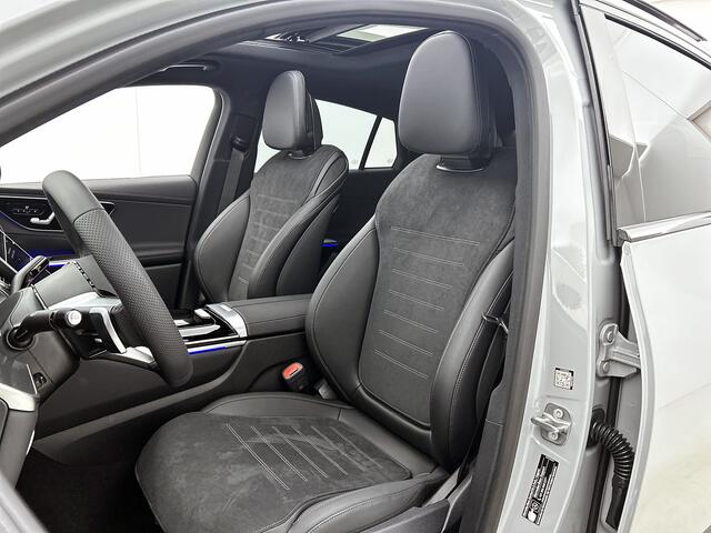 Mercedes-Benz Glc Coupé 300e 4MATIC Business Solution AMG | Advanced plus | Nightpakket | Treeplanken in aluminiumlook | Trekhaak | Panoramaschuifdak | DISTRONIC | AMG spoiler | Smartphone-integratie |