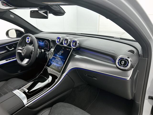 Mercedes-Benz Glc Coupé 300e 4MATIC Business Solution AMG | Advanced plus | Nightpakket | Treeplanken in aluminiumlook | Trekhaak | Panoramaschuifdak | DISTRONIC | AMG spoiler | Smartphone-integratie |