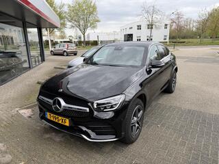mercedes-benz-glc-coupé-300e-4matic