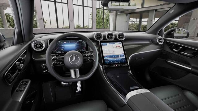 Mercedes-Benz Glc Coupé 300e 4MATIC Business Solution AMG | Panoramaschuifdak | Premium Plus | Matrix Led | Treeplanken | Trekhaak |