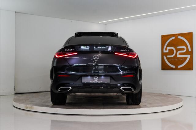 Mercedes-Benz Glc Coupé 300e 4MATIC AMG 320PK | Pano | Burmester | Memory | Keyless | VOL! 12 MND Garantie