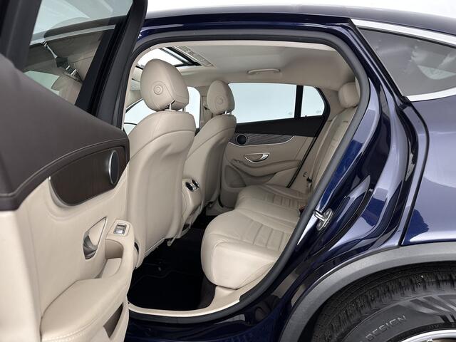 Mercedes-Benz Glc Coupé 220 d 4MATIC Ambition (INCL.BTW) *PANO | LEATHER | FULL-LED | HEATED-SPORTSEATS | CAMERA | NAVI-FULLMAP | PRIVACY-GLASS | ECC | PDC | CRUISE | TOWBAR | 18''ALU*