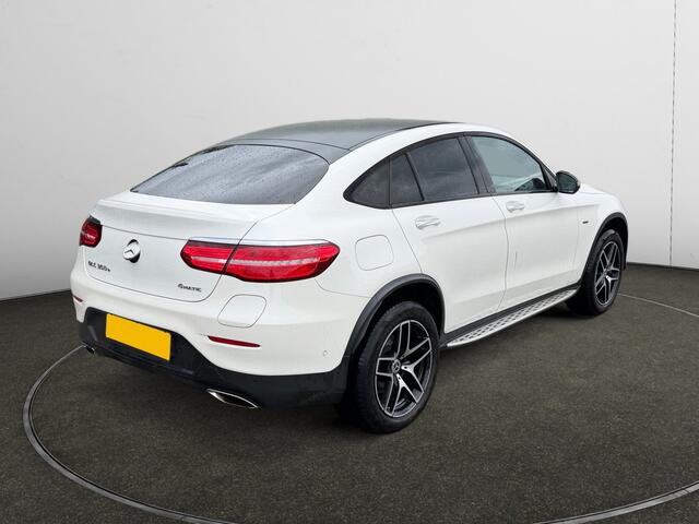Mercedes-Benz Glc Coupé 350e 4MATIC AMG Premium Plus Aut- Two Tone Designo Interieur, 360 Camera, Treeplanken, Sfeerverlichting