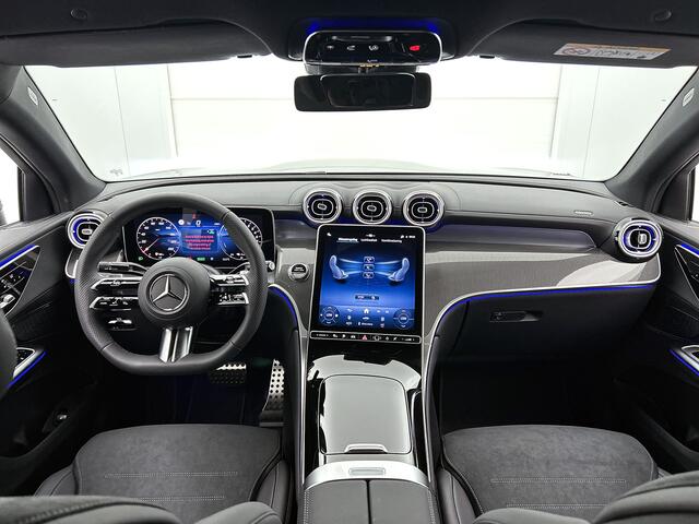 Mercedes-Benz Glc Coupé 300e 4MATIC Business Solution AMG | Premium pakket | Nightpakket | Trekhaak | 360° camera | Augmented Reality navigatie | Smartphone-integratie | Sfeerverlichting | 20 inch vijfspaaks AMG-velgen |