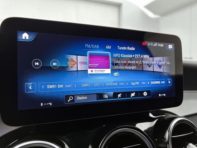 Mercedes-Benz Glc Coupé 300 e 4MATIC Business Solution AMG | Achteruitrijcamera | Apple CarPlay | Treeplanken | Spoiler | Inclusief 24 maanden MB Certified garantie voor Europa.