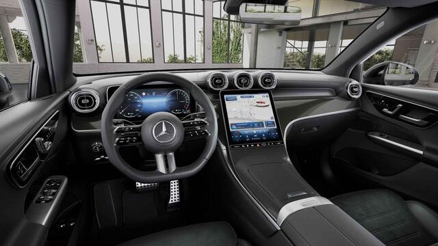 Mercedes-Benz Glc Coupé 300e 4MATIC Business Solution AMG | Panoramaschuifdak | DIGITAL LIGHT | Treeplanken | Trekhaak | Comfortpakket |