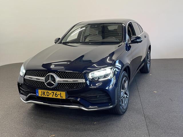 Mercedes-Benz Glc Coupé 300e 4MATIC 320pk PHEV AMG Line Navigatie Apple Carplay/Android Auto Camera Parkeersensoren Cruise Control Full Led Elektrische achterklep Stoelverwarming Climate Control Lichtmetalen velgen