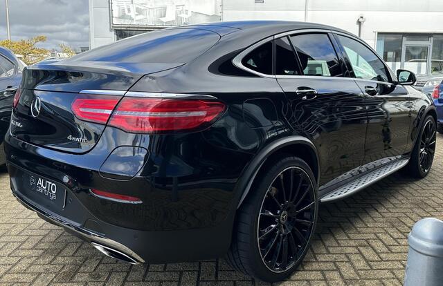 Mercedes-Benz Glc Coupé 350e BOMVOL | AMG Pakket | DEALERONDERHOUDEN | 1e Eigenaar | Burmester | Luchtvering | Stoelventilatie | Stoelverwarming | Elektrische Achterklep | 360 camera | Head Up |
