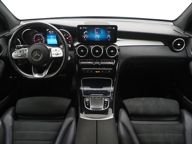 Mercedes-Benz Glc Coupé 300e 4MATIC AMG | Leder/Alcantara | Camera | Stoelverwarming | Sportstuur | Cruise | DAB | Carplay