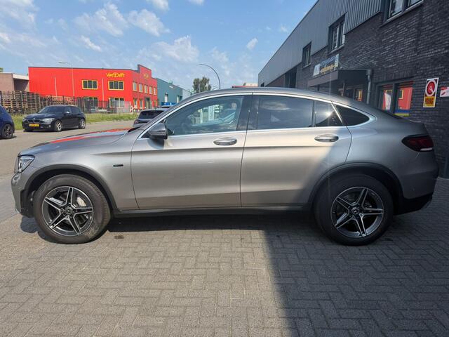 Mercedes-Benz Glc Coupé 300e 4MATIC Business Solution AMG | 2E EIGENAAR | 12MND GARANTIE | LEDER | SFEERVERL. | BURMESTER | CRUISE | AIRCO | LED | CARPLAY |
