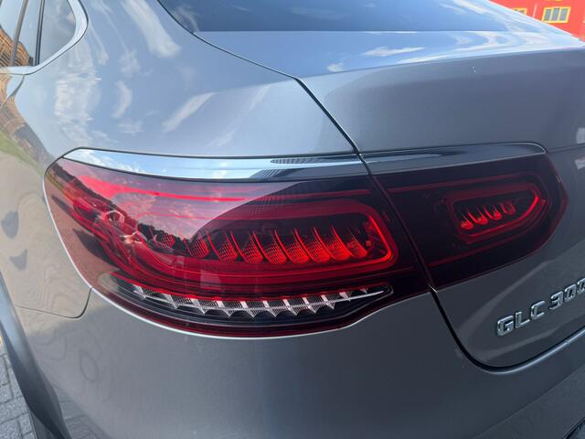 Mercedes-Benz Glc Coupé 300e 4MATIC Business Solution AMG | 2E EIGENAAR | 12MND GARANTIE | LEDER | SFEERVERL. | BURMESTER | CRUISE | AIRCO | LED | CARPLAY |