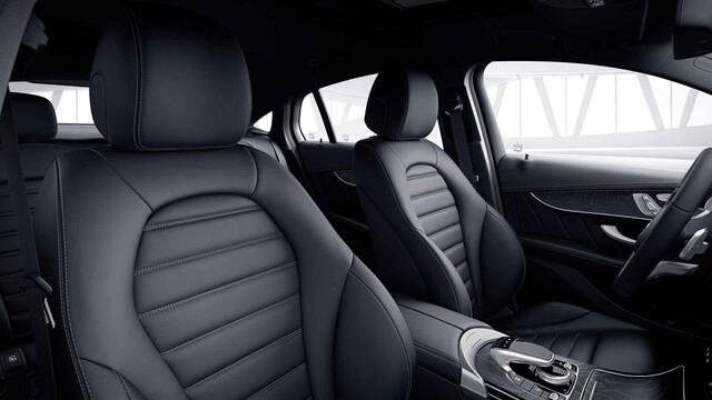 Mercedes-Benz Glc Coupé 250 4MATIC Premium Plus | Schuif/kanteldak | Burmester | Memory | Lederen bekleding | Treeplanken |