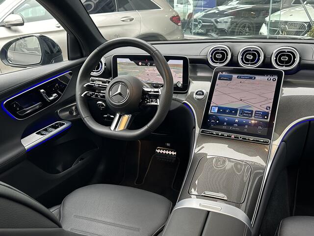 Mercedes-Benz Glc Coupé 400e 4MATIC AMG Line l Panoramadak l MBUX l Niveau regeling l Multibeam LED l Rij- assistentie pakket met Distronic l Keyless l Zwart Leder l Memory pakket l Burmester l Sfeerverlichting l THERMOTRONIC l Smartphone integratie pakket l Night pakket l Alarm