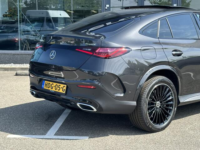 Mercedes-Benz Glc Coupé 400e 4MATIC AMG Line l Panoramadak l MBUX l Niveau regeling l Multibeam LED l Rij- assistentie pakket met Distronic l Keyless l Zwart Leder l Memory pakket l Burmester l Sfeerverlichting l THERMOTRONIC l Smartphone integratie pakket l Night pakket l Alarm