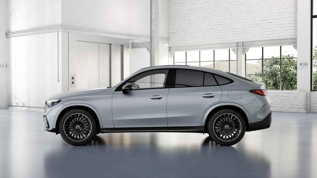 Mercedes-Benz Glc Coupé 300e 4MATIC Business Solution AMG | Night | Panoramaschuifdak | Premium Pakket | Digital light | Treeplanken | Trekhaak |