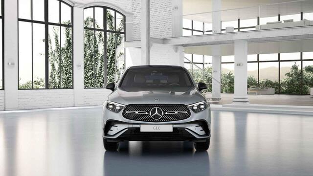 Mercedes-Benz Glc Coupé 300e 4MATIC Business Solution AMG | Night | Panoramaschuifdak | Premium Pakket | Digital light | Treeplanken | Trekhaak |