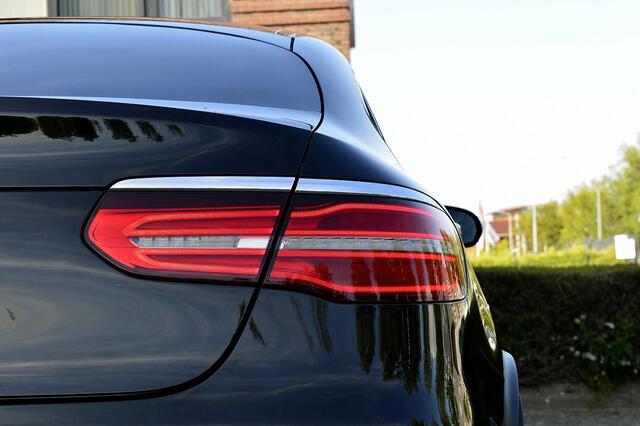 Mercedes-Benz Glc Coupé 250 4MATIC Premium Plus AMG-Styling Rijklaarprijs-Garantie Schuifdak Leder Interieur 20Inch Rond omzicht camera
