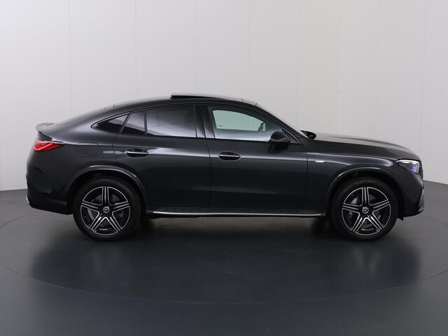 Mercedes-Benz Glc Coupé 300e 4MATIC Sport Edition | Premium pakket | Winter pakket | Burmester | Treeplanken |