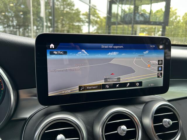 Mercedes-Benz Glc Coupé 300e AMG 4Matic // Trekhaak // 360 Camera // Sfeerverlichting // Augmented Reality // Night Pakket // Digitaal dashbord