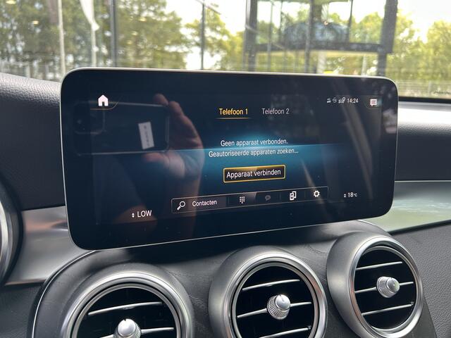 Mercedes-Benz Glc Coupé 300e AMG 4Matic // Trekhaak // 360 Camera // Sfeerverlichting // Augmented Reality // Night Pakket // Digitaal dashbord