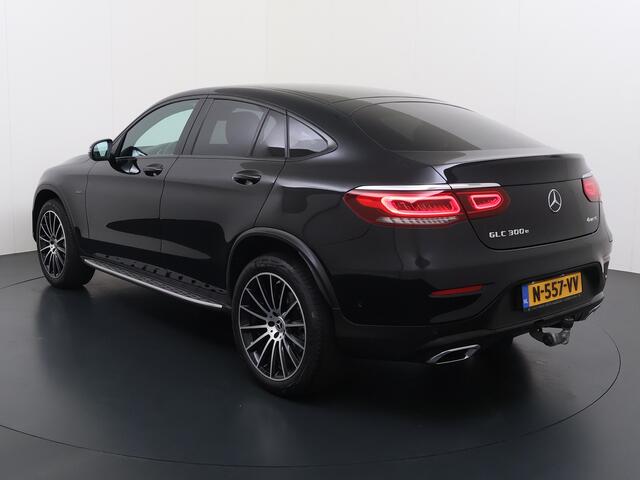 Mercedes-Benz Glc Coupé 300e 4Matic AMG // Trekhaak // Burmester // Digitaal Dashbord // Carplay // Nightpakket // Alarm