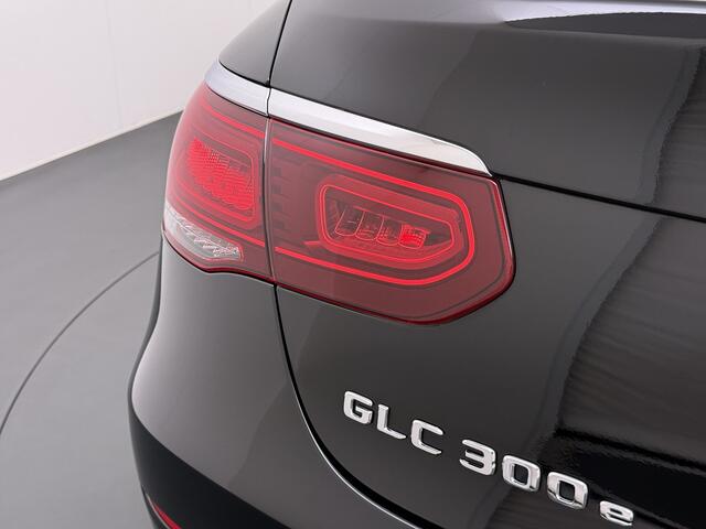 Mercedes-Benz Glc Coupé 300e 4Matic AMG // Trekhaak // Burmester // Digitaal Dashbord // Carplay // Nightpakket // Alarm