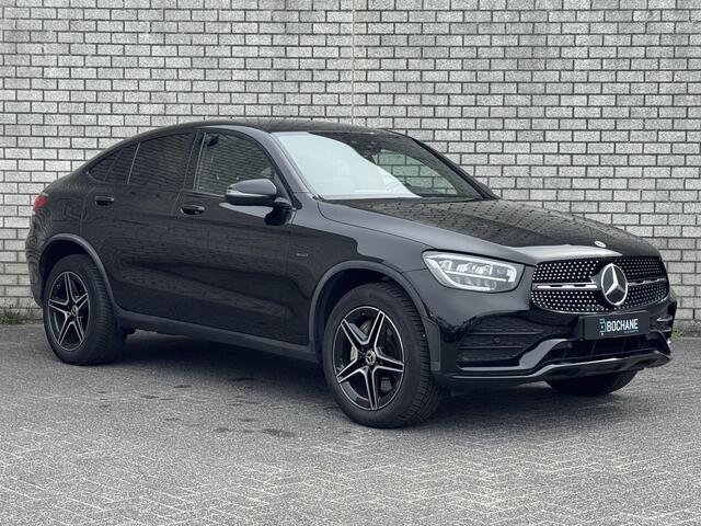 Mercedes-Benz Glc Coupé 300e 4MATIC Business Solution AMG | Camera | Navigatie | Stoelverwarming | Elektrische Achterklep |