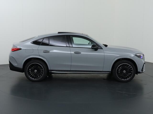 Mercedes-Benz Glc Coupé 300e 4MATIC Business Solution AMG |Premium Plus | Night Pakket | Treeplanken | Trekhaak | Burmester | Head-Up |