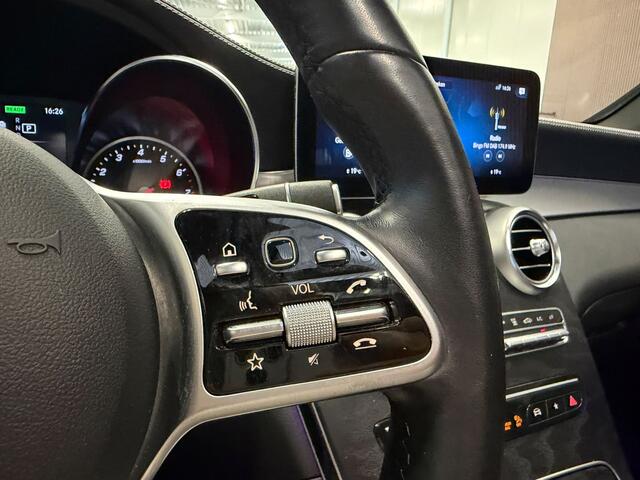 Mercedes-Benz Glc Coupé 300e 4MATIC Premium Plus | Panoramadak | Stuurverwarming | Stoelverwarming | Head-Up Display | Massage | Memory Seats | Luchtvering | Keyless | 360 Camera | Leer | Ambiance Verlichting | Trekhaak | Apple Carplay | Na