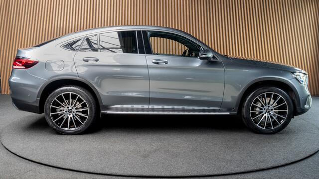 Mercedes-Benz Glc Coupé 300e 4M AMG Schuifdak Leer Navi 360 Distronic+ Stoelventilatie Memory seats Stoelverwarming Elektr. bedienbaar trekhaak PTS Elektr. achterklep BTW auto