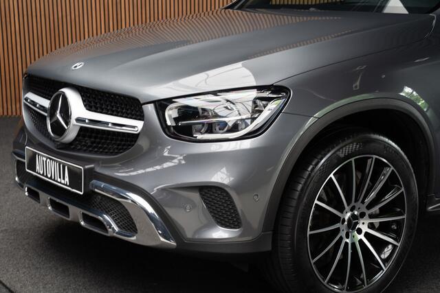 Mercedes-Benz Glc Coupé 300e 4M AMG Schuifdak Leer Navi 360 Distronic+ Stoelventilatie Memory seats Stoelverwarming Elektr. bedienbaar trekhaak PTS Elektr. achterklep BTW auto