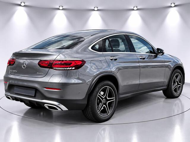Mercedes-Benz Glc Coupé 300e 4MATIC AMG 360°-CAMERA Pano Trekhaak Apple carplay Keyless entry