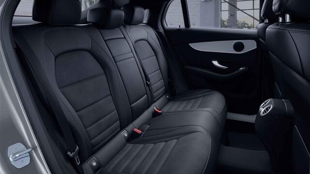 Mercedes-Benz Glc Coupé 200 Business Solution | AMG | Night | Multibeam | Widescreen | Stoelverwarming | Achteruitrijcamera |