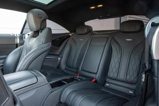 Mercedes-Benz S-KLASSE Coupé AMG 63 4Matic Panoramadak Kleppenuitlaat Burmester