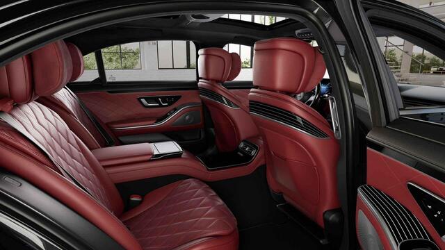 Mercedes-Benz S-KLASSE 500 4MATIC Lang AMG Line | Premium plus | Achterasbesturing | Koelbox | Designo flowing lines |